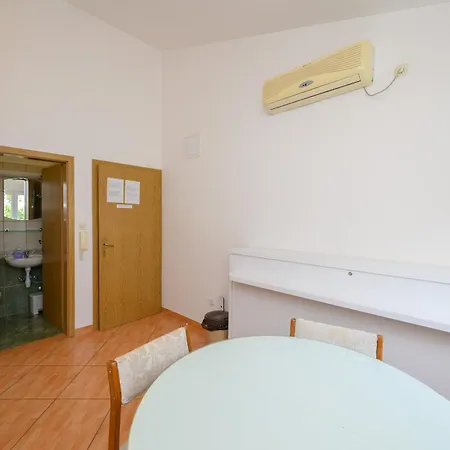 Topaz Gradac (Split-Dalmatia)