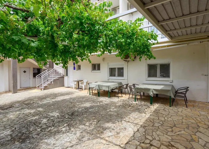 Topaz Gradac (Split-Dalmatia)