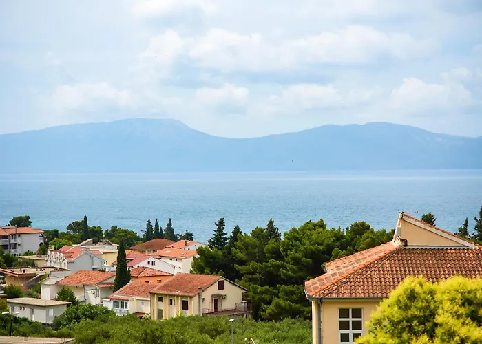 Topaz Gradac (Split-Dalmatia)